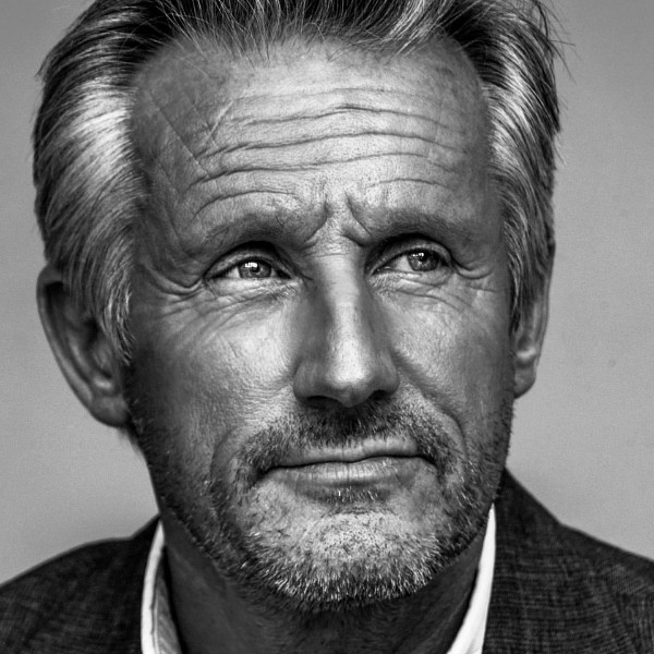 Simon Cole